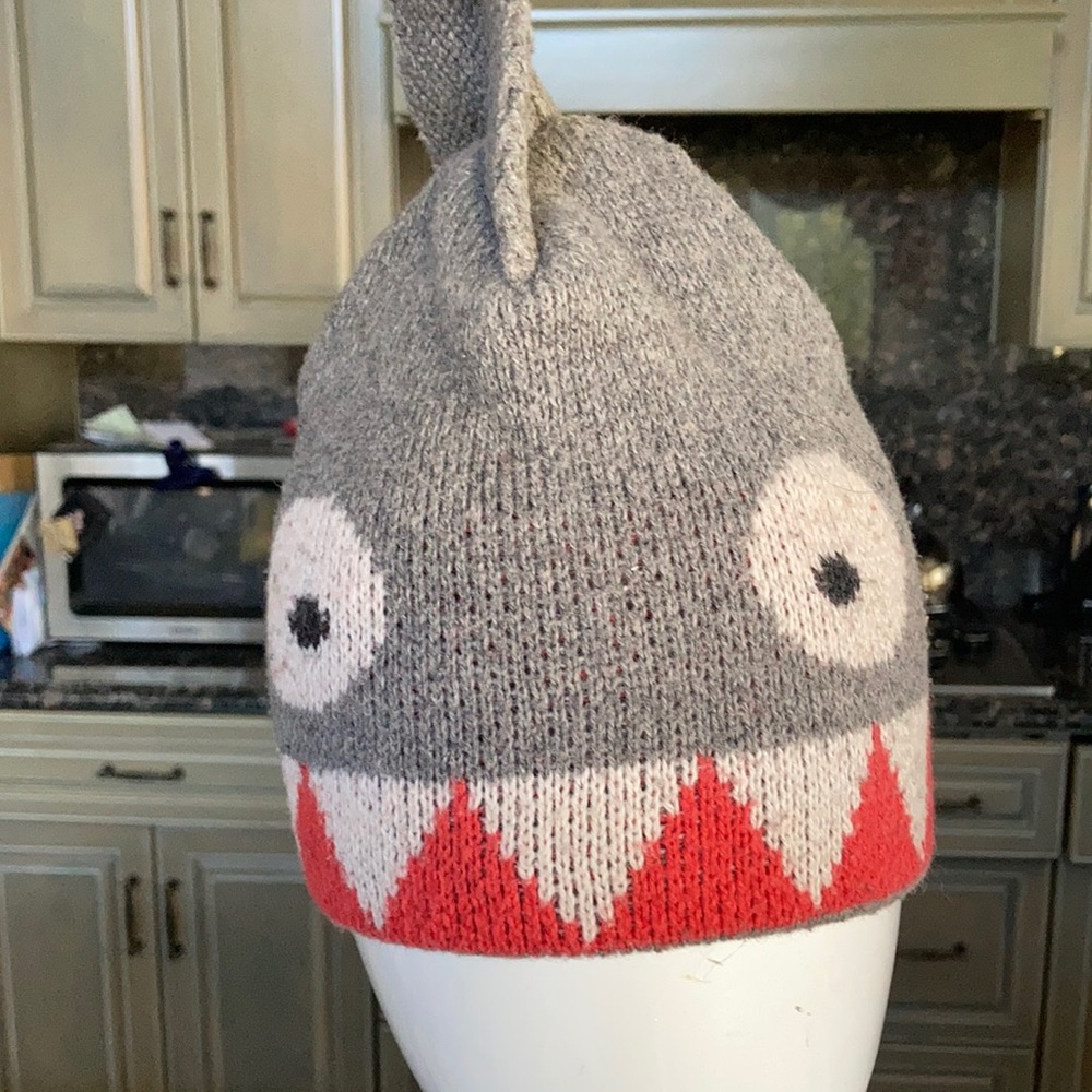CREWCUTS SHARK HAT SIZE S/M